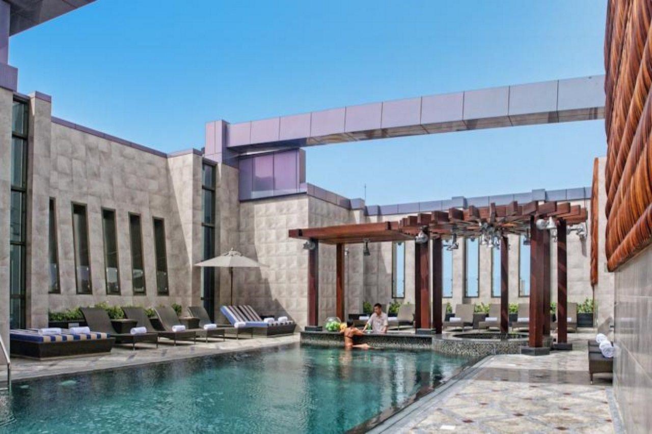 Halo Hotel Dubai Exterior foto